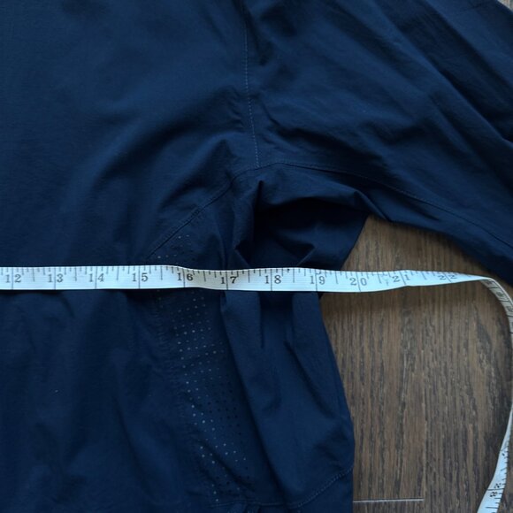 Lululemon Men's Running / Training Lightweight Jacket - Medium - Picture 3 of 7